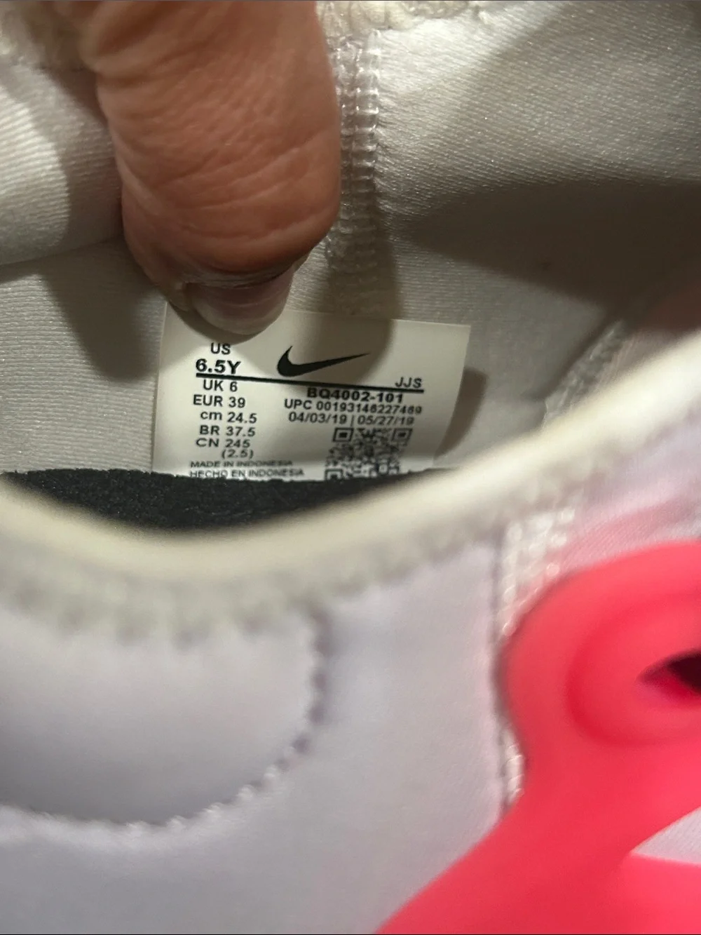 Nike React Presto white Hyper pink sneakers 6.5Y
